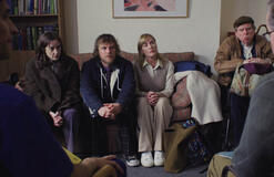 Andrea Riseborough, Johnny Flynn, Kate Winslet e Timothy Spall in Goodbye June