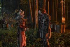 Madeleine Stowe, Bill Skarsgård in IT Welcome To Derry 1x07