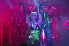 Elle Fanning in Margo's Got Money Troubles 1x08