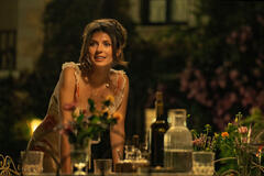 Emily Bader come Poppy in People We Meet on Vacation