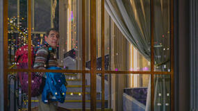 Rowan Atkinson come Trevor Bingley in Man Vs Baby 1x02