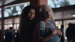 Zendaya, Hunter Schafer in Euphoria 1x02