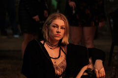 Hunter Schafer in Euphoria 2x01