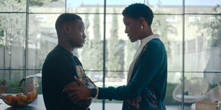 Jude Cudjoe e Christine Adams in Hijack 1x02