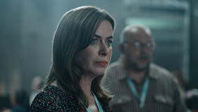 Eve Myles in Hijack 1x03