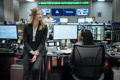 Freya Mavor, Myha'la Herrold in Industry 1x03