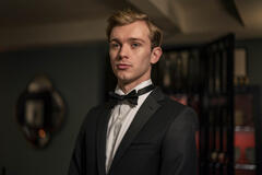 Harry Lawtey in Industry 1x07