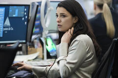 Marisa Abela in Industry 3x02