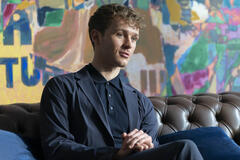 Harry Lawtey in Industry 3x08