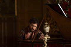 Kit Harington in Industry - Stagione 4