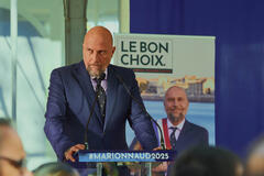 Francois Damiens in Leonesse - Stagione 1