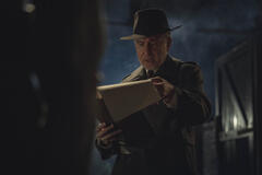 Tim Roth come Beckett in Peaky Blinders: The Immortal Man