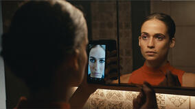 Niv Sultan in Tehran 1x01