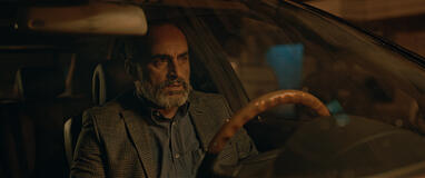Navid Negahban in Tehran 1x02