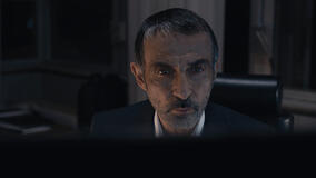 Shaun Toub in Tehran 1x02