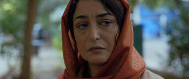 Esti Yerushalmi in Teheran 1x03