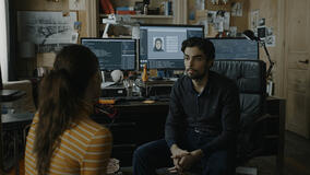 Shervin Alenabi e Niv Sultan in Tehran 1x04