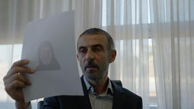 Shaun Toub in Tehran 1x07