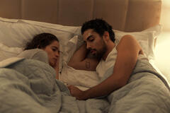 Niv Sultan e Shervin Alenabi in Tehran 2x08