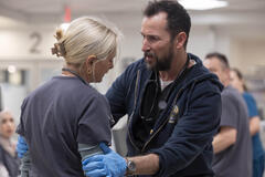 Katherine LaNasa, Noah Wyle in The Pitt 1x10