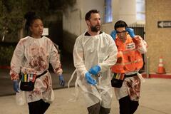 Ayesha Harris, Noah Wyle, Ken Kirby in The Pitt 1x14