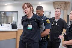 Fiona Dourif, Shawn Hatosy in The Pitt 1x14