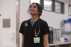 Supriya Ganesh in The Pitt 1x15