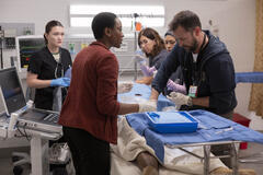 Isa Briones, Tracy Ifeachor, Noah Wyle in The Pitt 1x01