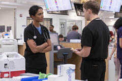 Supriya Ganesh, Gerran Howell in The Pitt 1x02