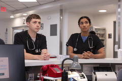 Gerran Howell, Supriya Ganesh in The Pitt 1x03
