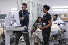 Noah Wyle, Supriya Ganesh, Mariel Suarez, Ashley Romans in The Pitt 1x03