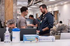 Taj Nico Speights, Noah Wyle in The Pitt 1x05