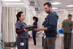 Kristin Villanueva, Noah Wyle in The Pitt 1x06