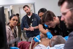 Shabana Azeez, Noah Wyle, Supriya Ganesh, Patrick Ball in The Pitt 1x08