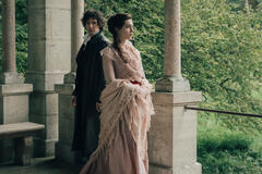 Vincent Lacoste, Anamaria Vartolomei in The Seduction - Stagione 1