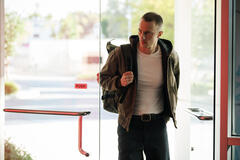 Drew Starkey in Lucky 1x04