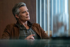 Timothy Olyphant in Lucky 1x01