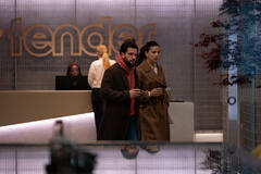 Kit Harington, Marisa Abela in Industry 4x04