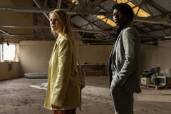 Miriam Petche, Toheeb Jimoh in Industry 4x05