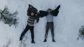 Kenneth Branagh e Ryan Reynolds in Mayday