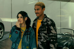 (S-D) Caterina Forza come Blu Venturi, Davide Donin come Ahmed in Motorvalley 1x01