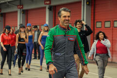 Luca Argentero come Arturo 'Barnie' Benini in Motorvalley 1x06