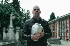 Luis Tosar come Salvador in Salvador 1x06