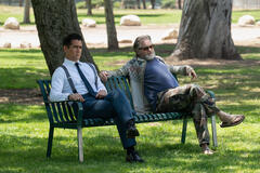 Colin Farrell e Shea Whigham in Sugar - Stagione 2