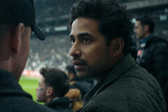 Suraj Sharma come Jay Batra in The Night Agent 3x01