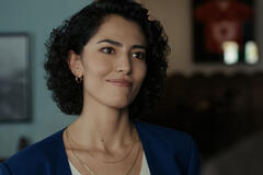 Daniela Peña come Sofia de Leon in The Night Agent 3x07