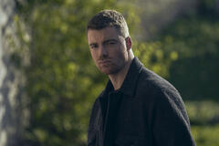 Gabriel Basso come Peter Sutherland in The Night Agent 3x01