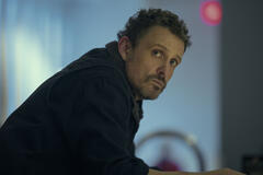 David Lyons come Adam in The Night Agent 3x05