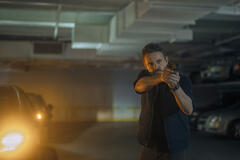 David Lyons come Adam in The Night Agent 3x08