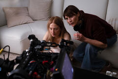 Alba Rohrwacher e Anna Foglietta in Una Storia di Anna Foglietta